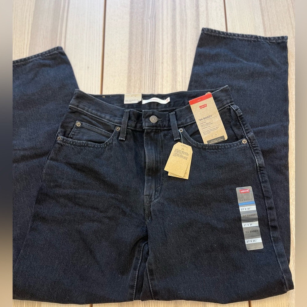 NWT LEVIS ‘94 Baggy Black Jean size 27